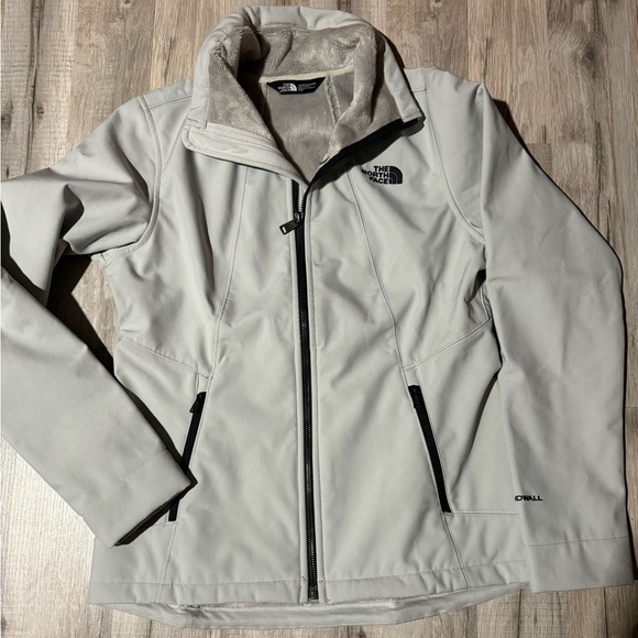 The North Face Women's Gray Jacket - Picture 1 of 3